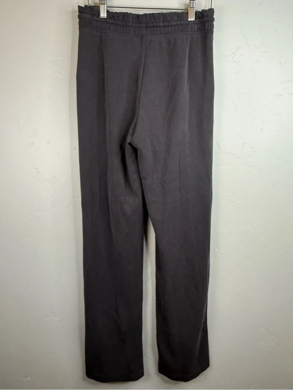 Athleta Seasoft Mid-Rise Pants Black Straight Leg Pull On Athleisure Travel XS T